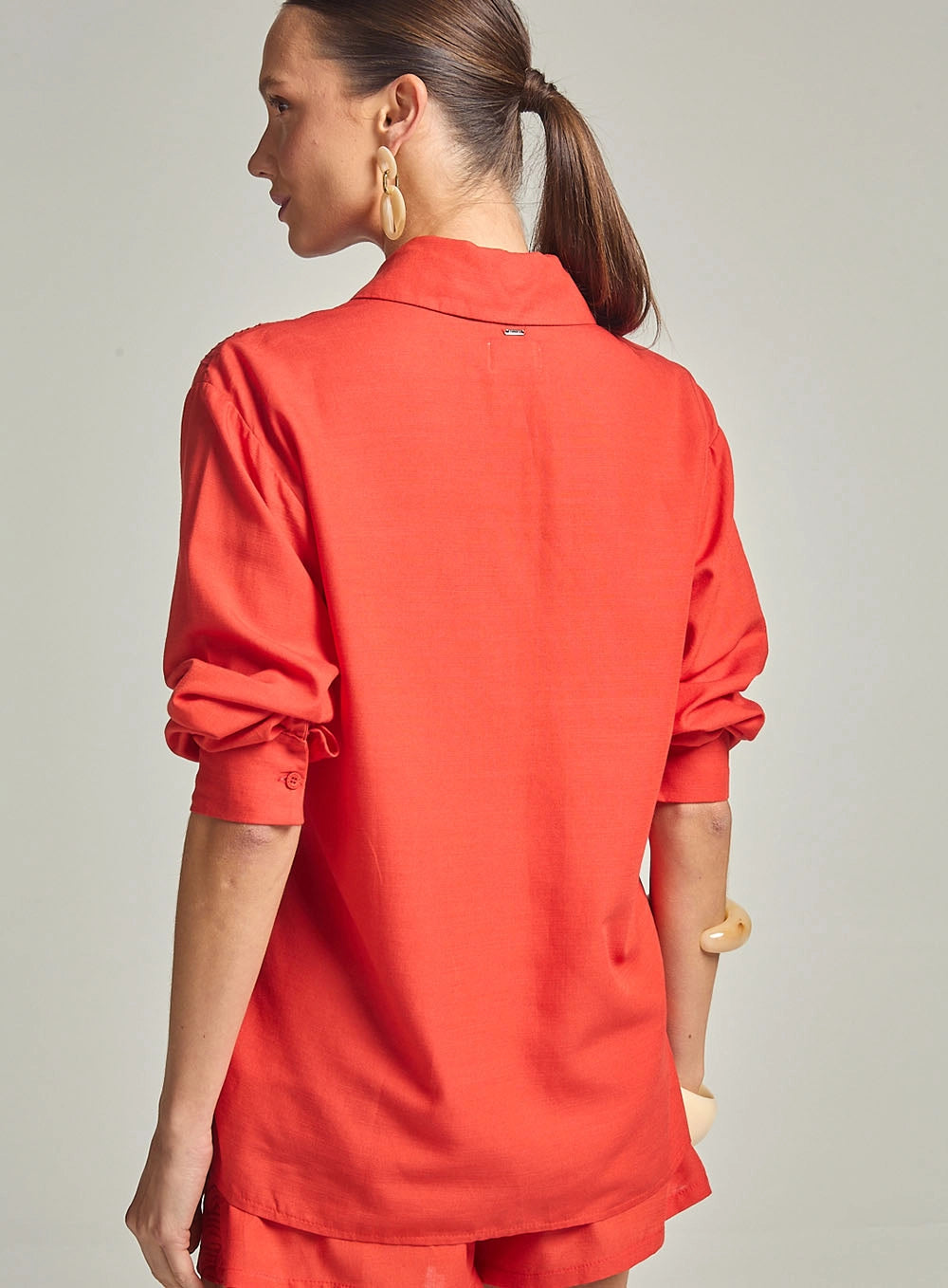 CAMISA BORDADA ROJA