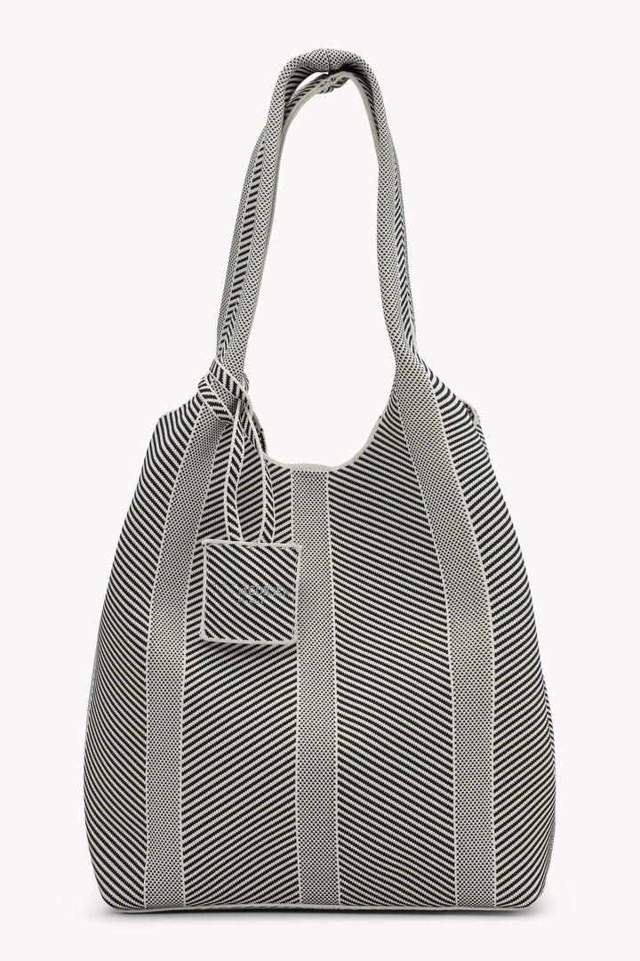 KNITTED BAG MILK CREME & BLACK