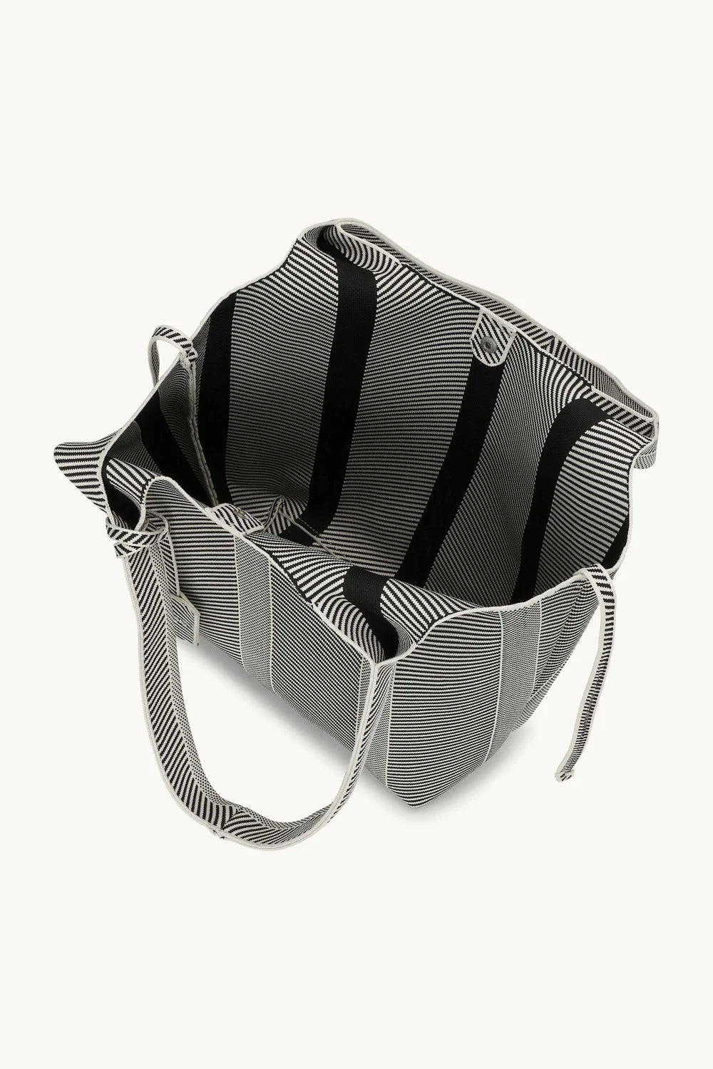 KNITTED BAG MILK CREME & BLACK