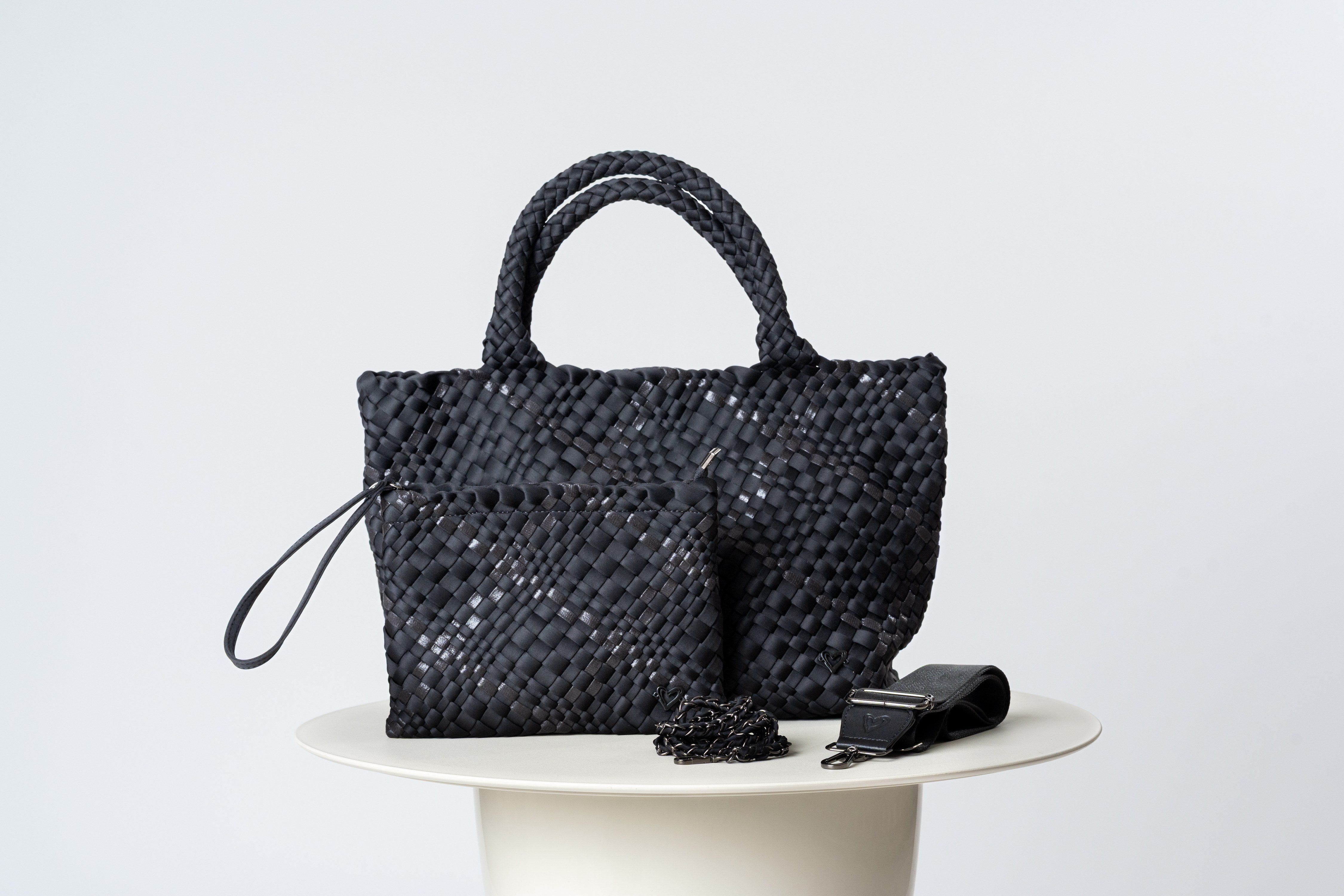 LONDON BLACK METALLIC