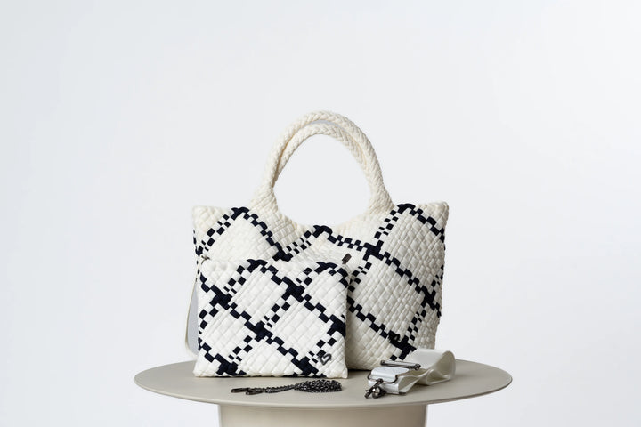 LONDON WHITE & NAVY