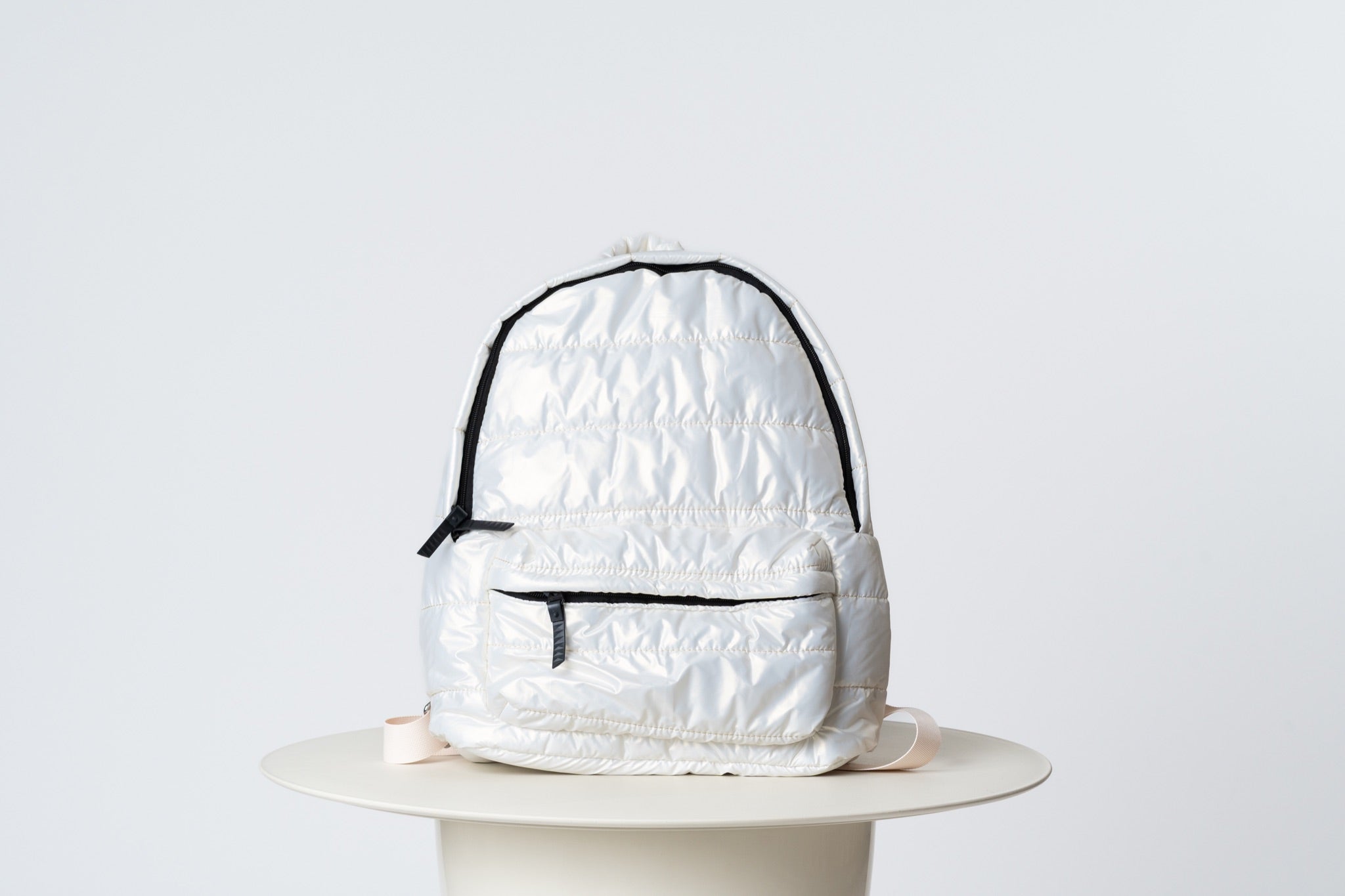 METALLIC BACK PACK white