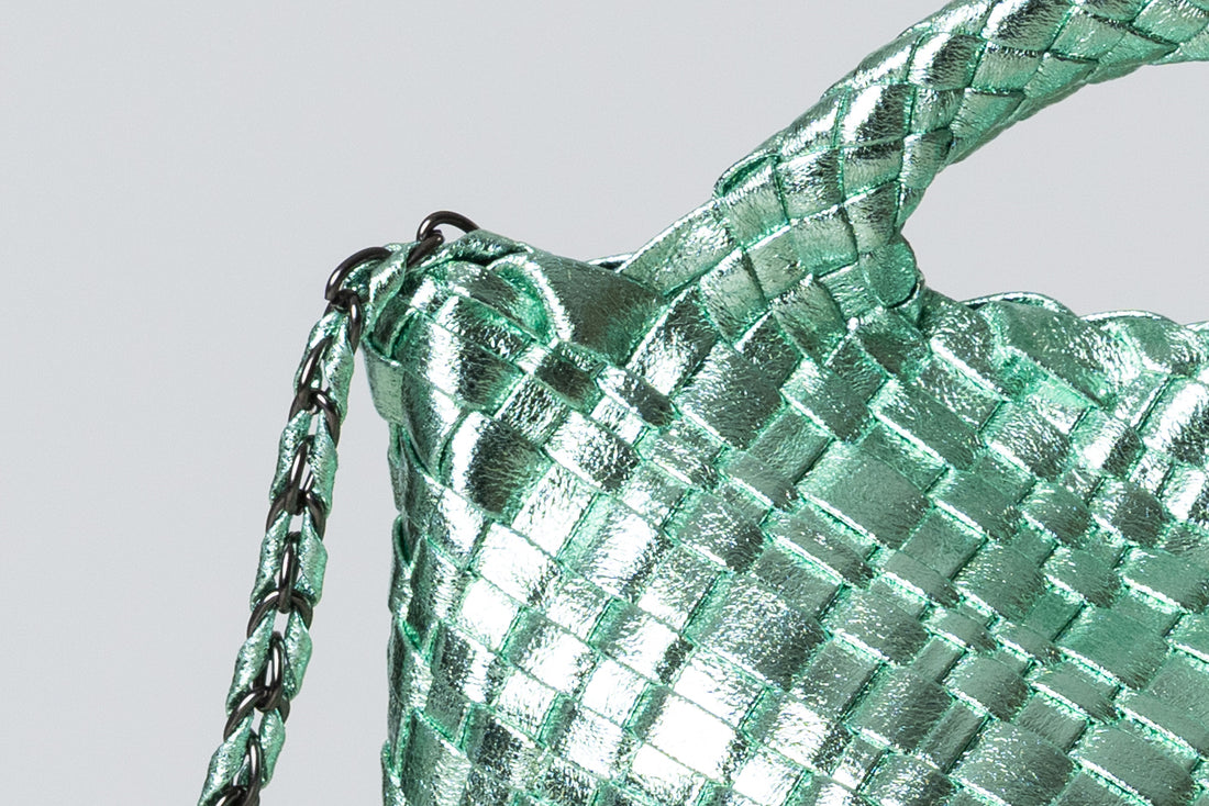 TINY METALLIC MINT