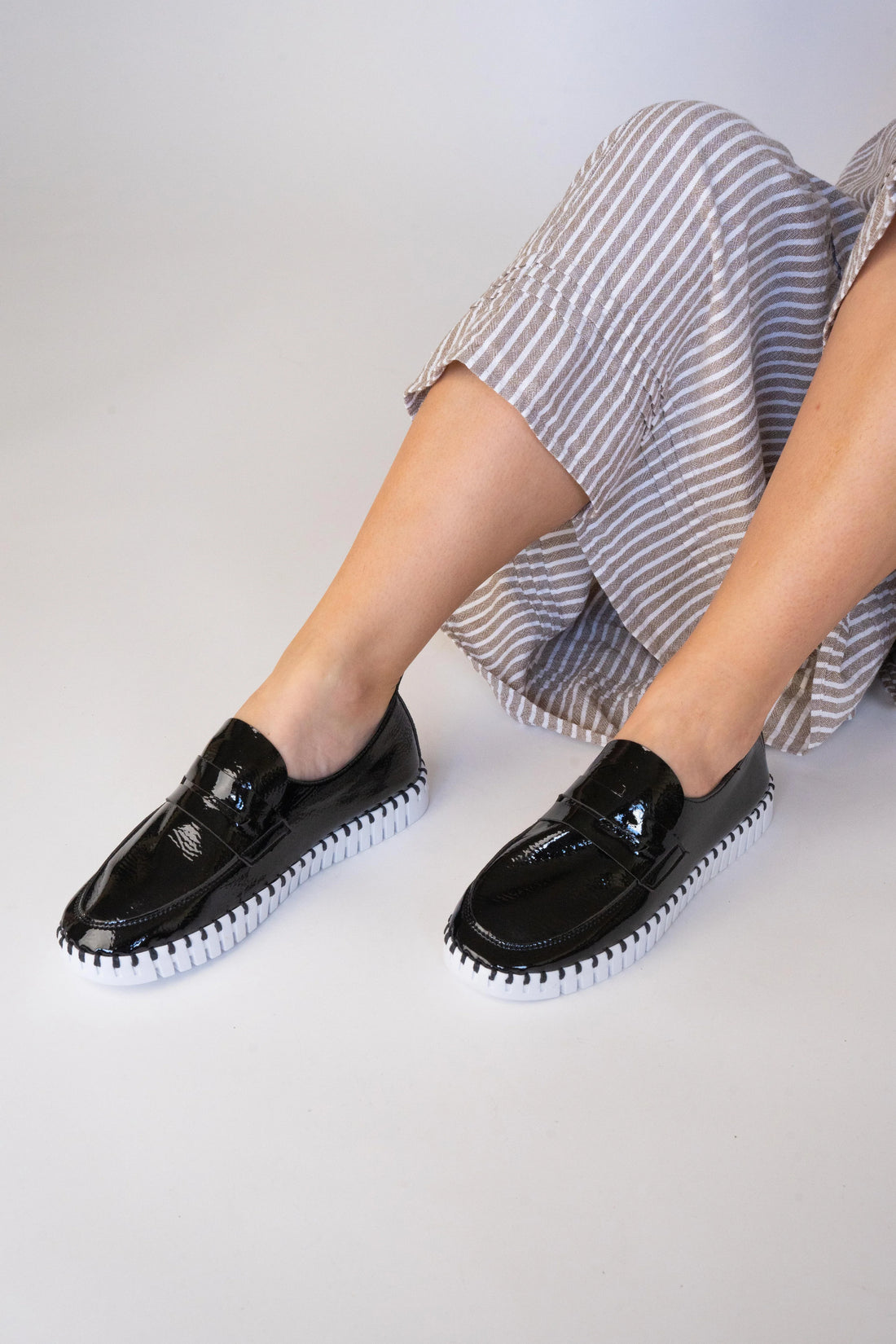 TULIP 3865 BLACK