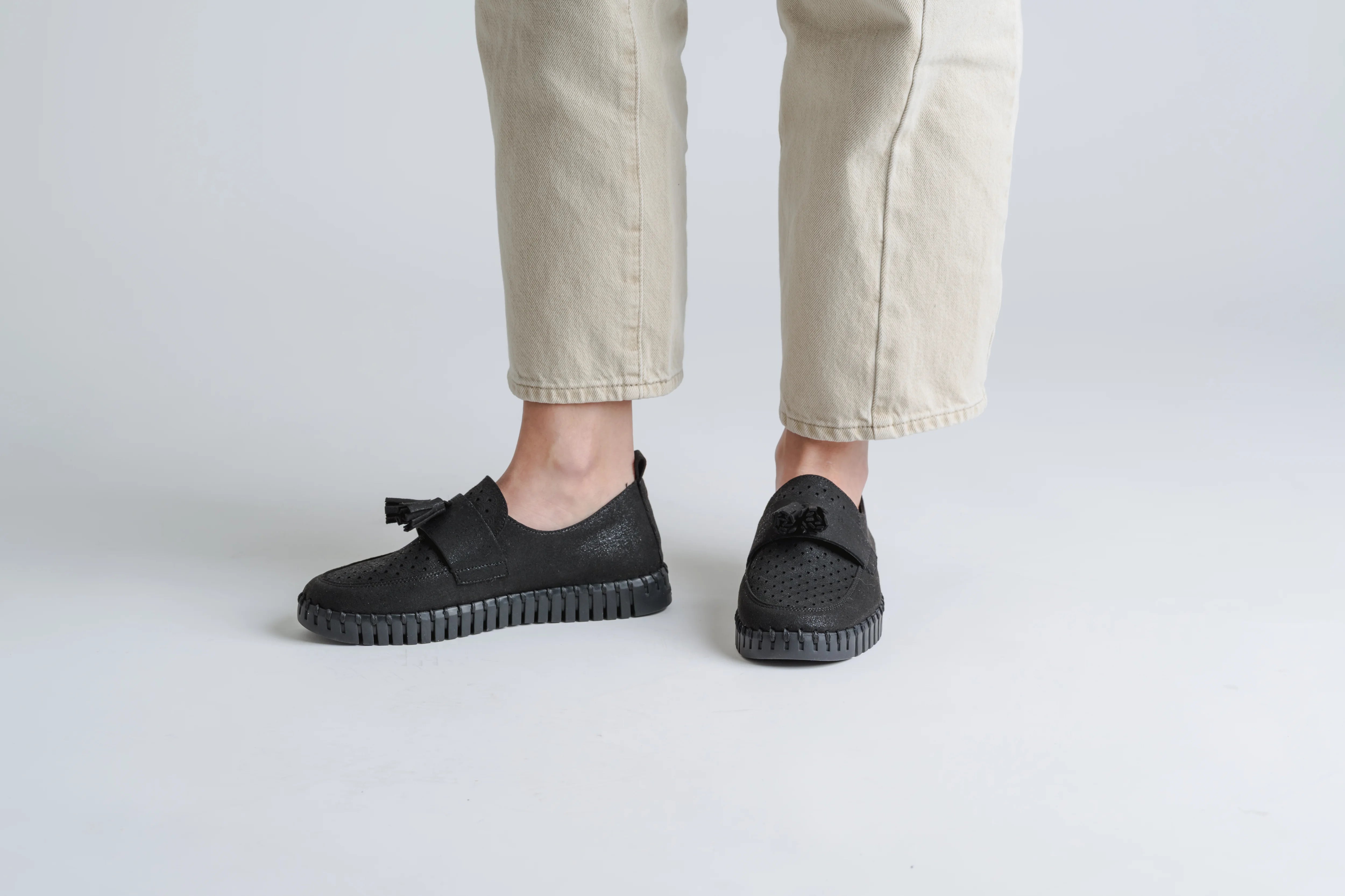 TULIP 3890 BLACK