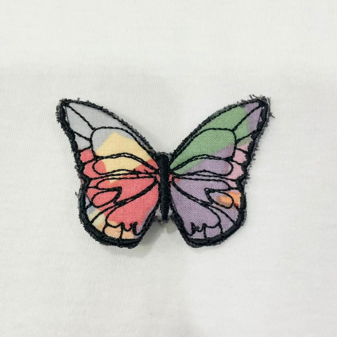 PIN MARIPOSA MULTICOLOR