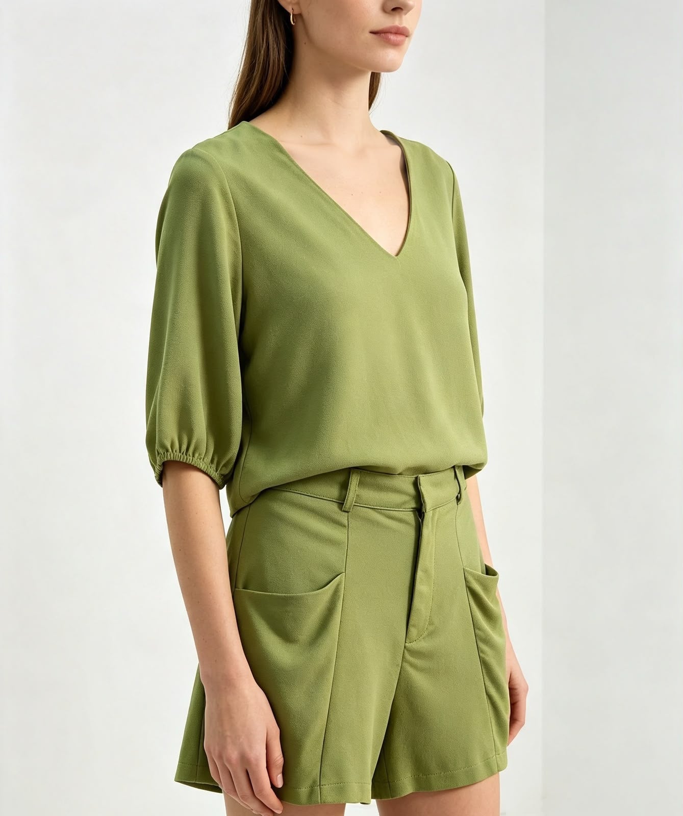 SHORT SOMMER VERDE
