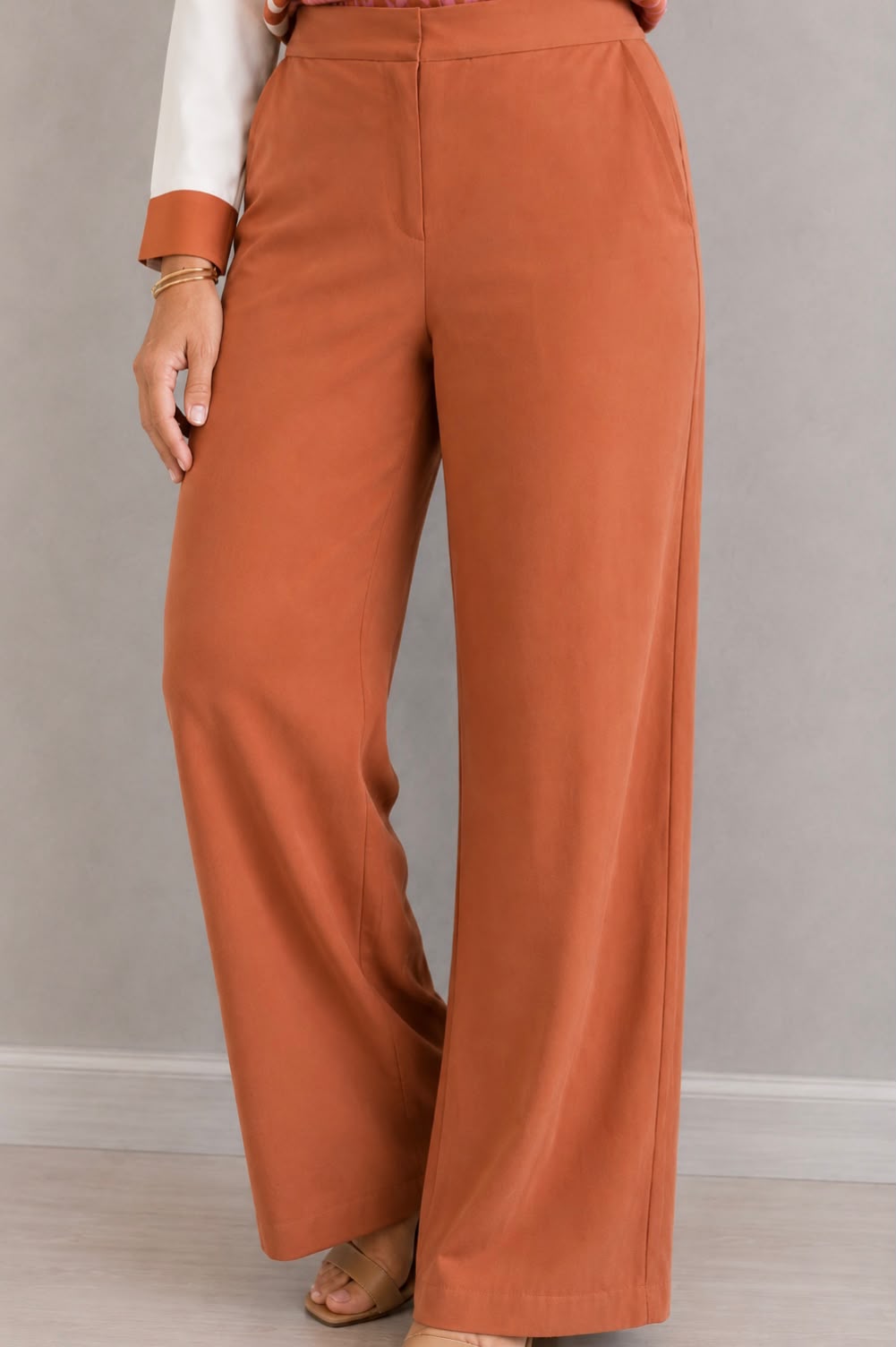 PANTALON DE LINO MARRON