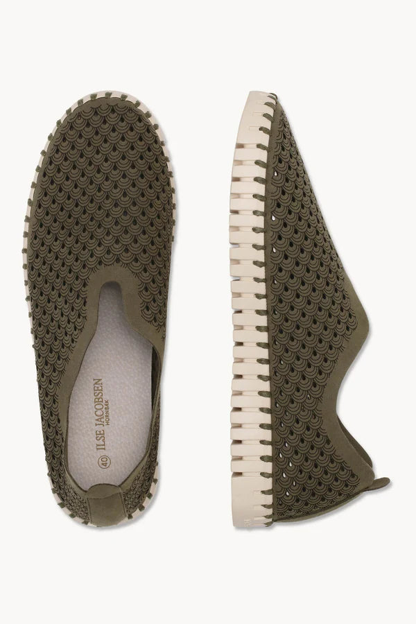 TULIP 139 DEEP OLIVE